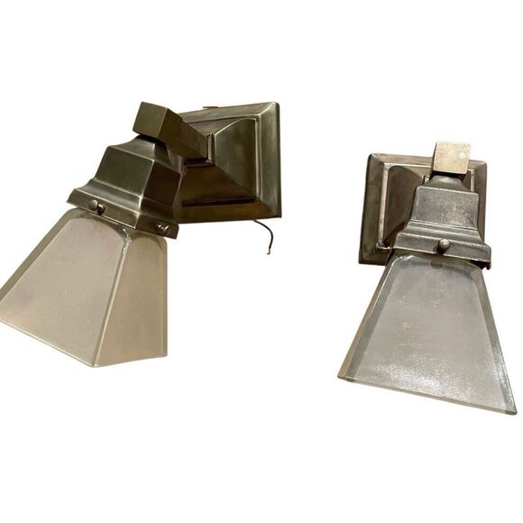 Vintage Neoclassical Style Solid Brass Wall Sconse 2 Light Arm Urn Design - Picture 1 of 6